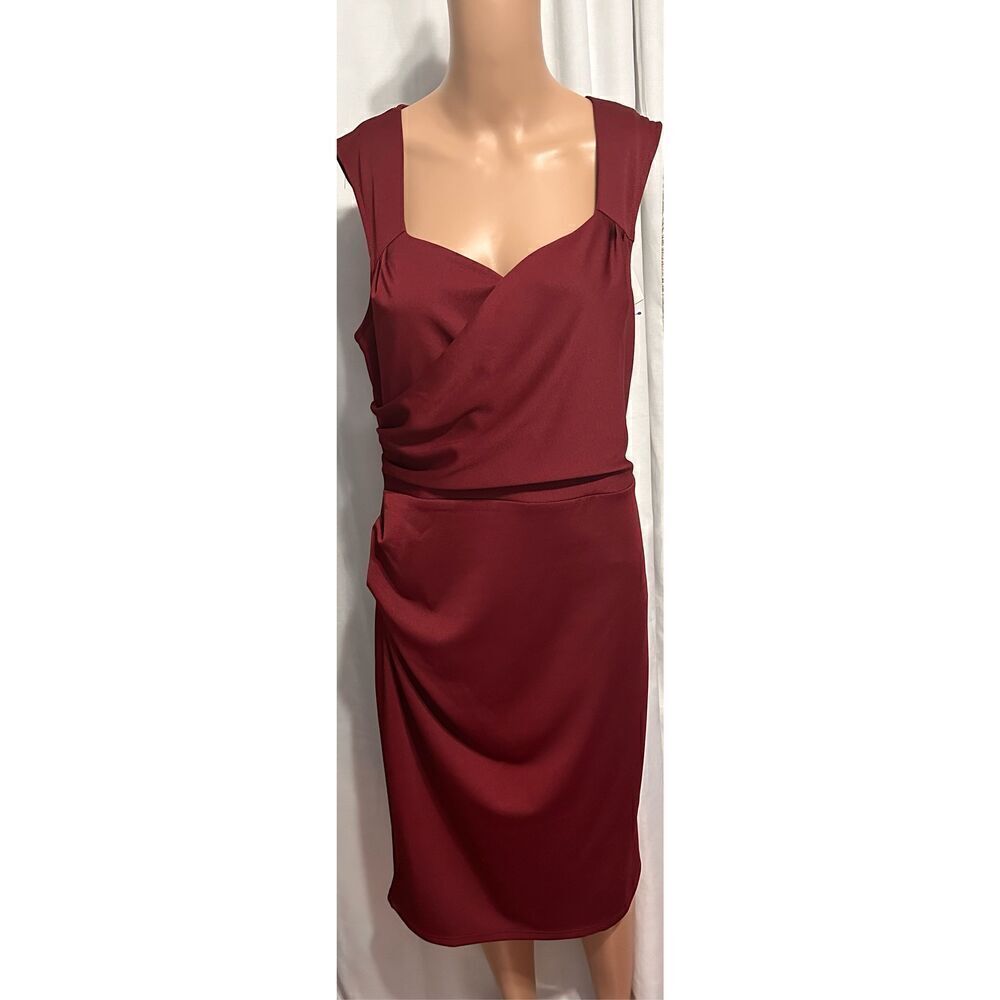 NEW WITH TAGS Belle Pogue‎ Burgundy Knee Length Sleeveless Dress SIZE LARGE